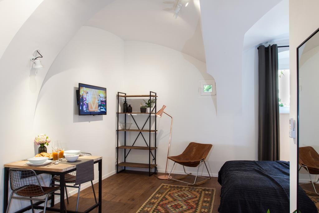 Irundo Zagreb - Old Town Apartments Buitenkant foto